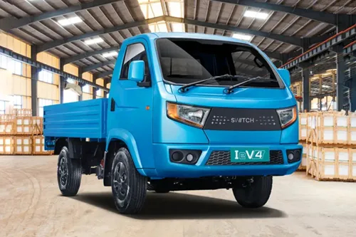 स्विच मोबिलिटी iEV4