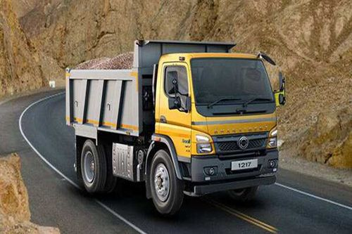 BharatBenz 1217C Exterior