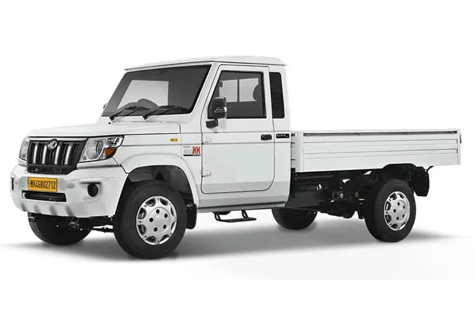 Mahindra Bolero MaXX Pik-Up City Left Front Three Quarter