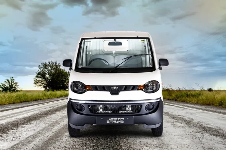 Mahindra Jeeto Strong Front View