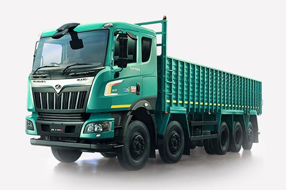 Mahindra Blazo X Haulage 42 Pusher Axle Left Front Three Quarter