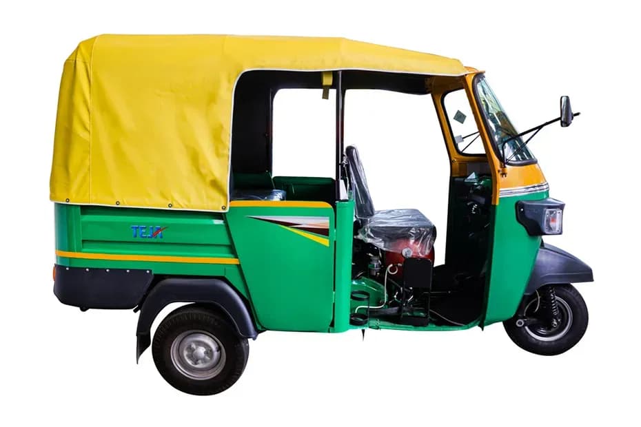 Teja Handy Passenger CNG Right Side