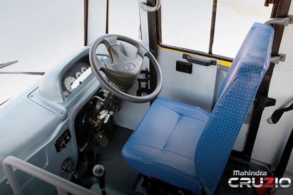 Mahindra Cruzio Staff Bus 3370