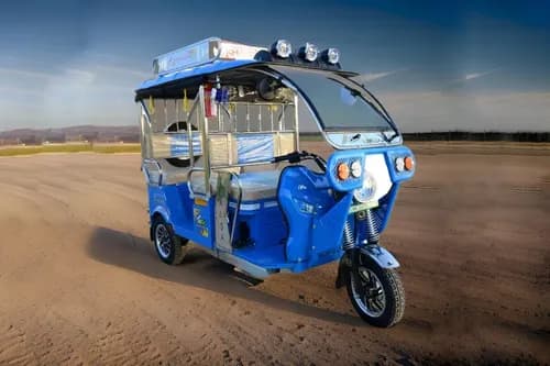 Khalsa Super DLXthree-wheelers